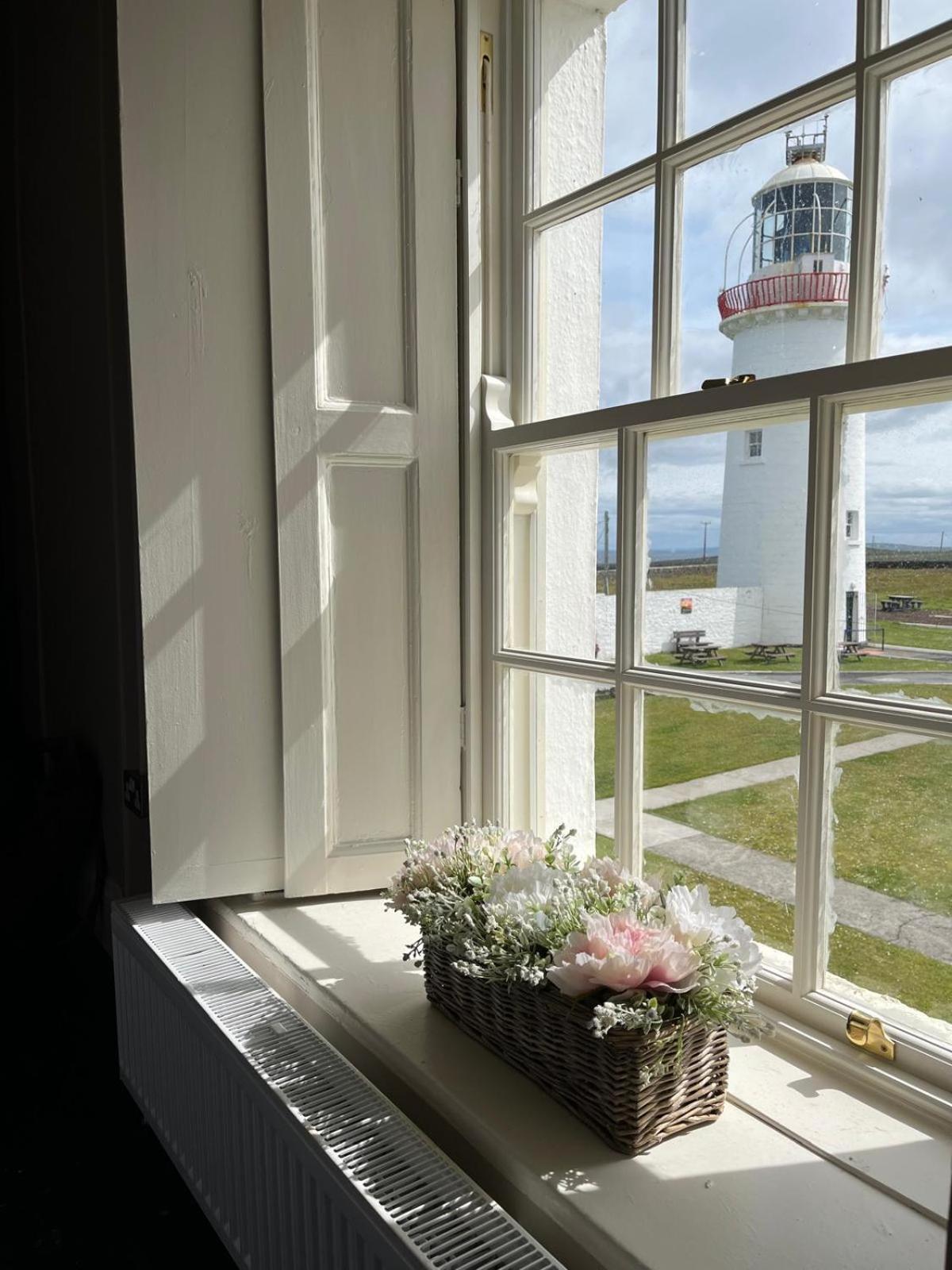 Loop Head Lighthouse Attendant'S Cottage Kilbaha Kültér fotó